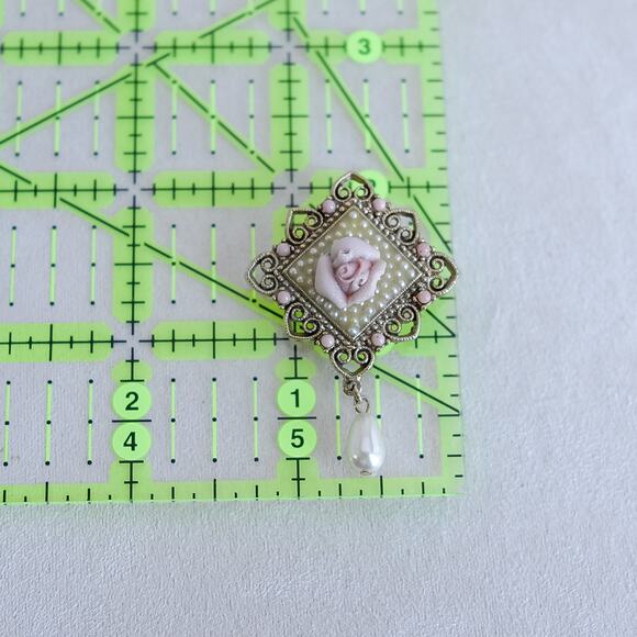 Vintage Porcelain Pink Rose Brooch Faux Pearl Teardrop Dangle Pin Gift - Picture 5 of 5